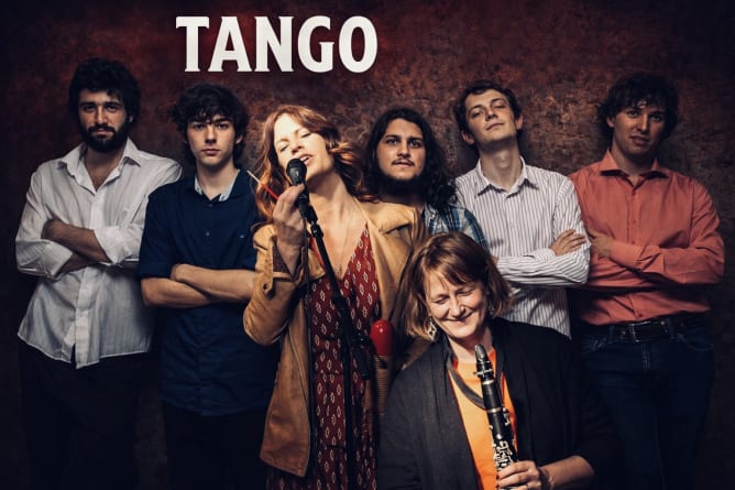 Annalisa singt Tango-Nuevo im Breitschträff 