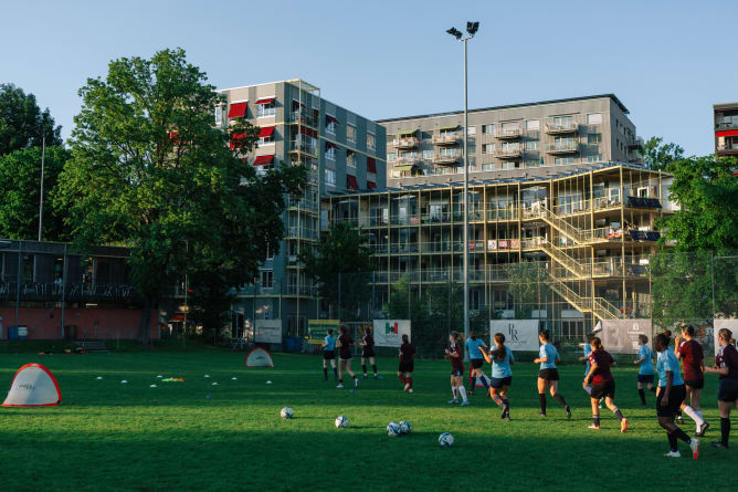 ...darüber, wie sich Quartiere verändern: hier der Holligerhof...