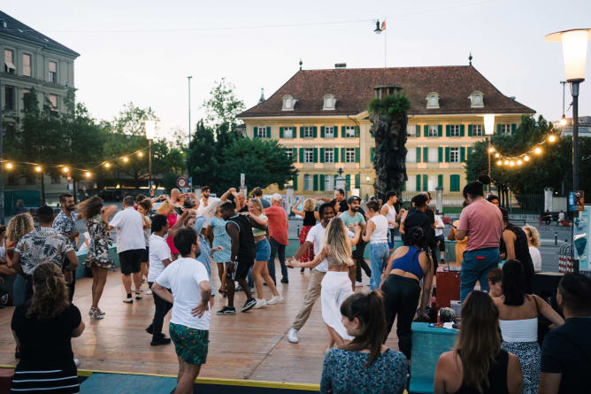 Salsa auf dem Waisenhausplatz  (Foto: David Fürst)