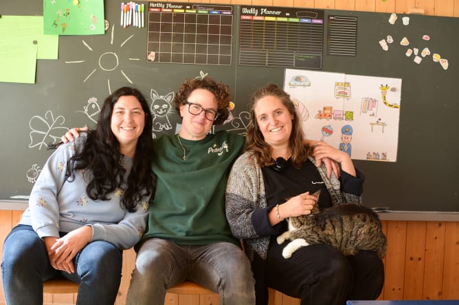 Das Tierlihof-Leitungsteam v.l.n.r.: Salome, Priska, Isabelle