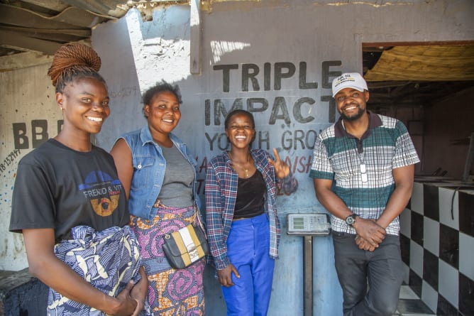 Groupe triple Impact : tri de déchets et formation de jeunes