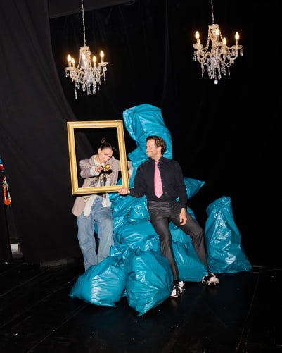 Die Trash-Aussteller*innen: Vanessa Bärtsch & Jonathan Loosli | Bild: Florian Spring
