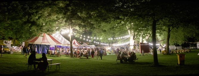 Einblick ins plusQ'île Festival ©Vinzenz Schwab