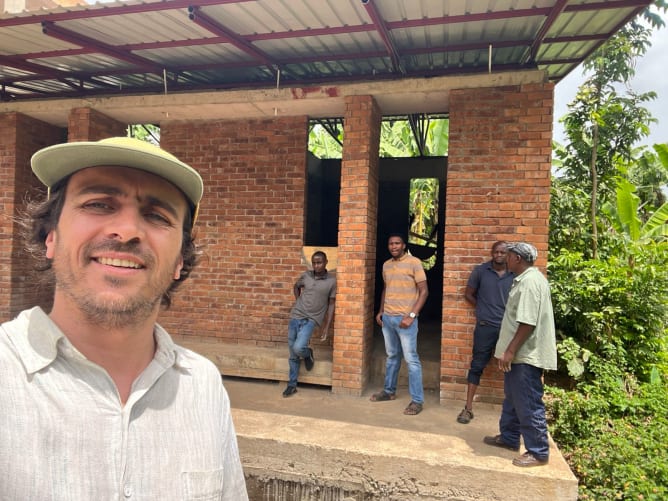 Sebastian bei seinem zweiten Besuch in Arusha im Januar 2026
