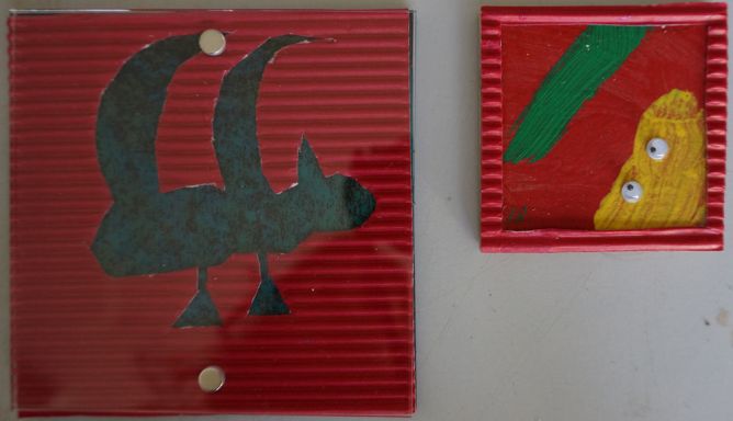 l: «mythical creature» in magnetic frame (CHF 50), r: creative magnet (CHF 20)