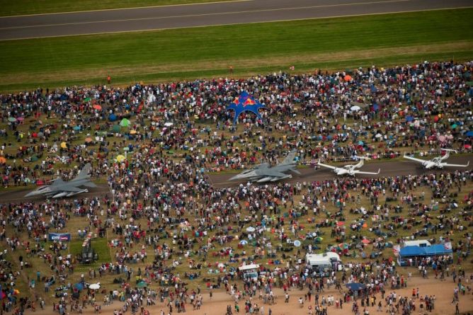 Airshow in Austria with almost 300K visitor / a weekend Content