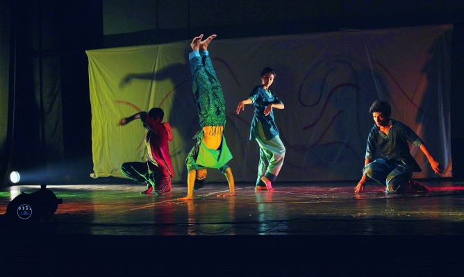 Picture by Deepayan Purkait www.facebook.com/deepayan.purkait Content