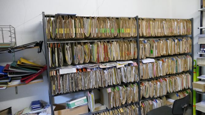Ausschnittsammlung in Al Imfelds Wohnung Content