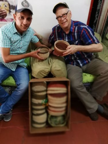 Geschenk-Übergabe in Araucha Content