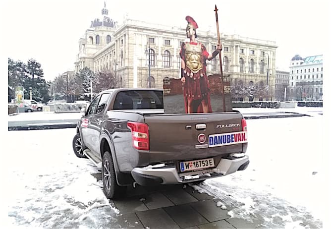 Legionär auf Pickup - sieht man nicht alle Tage ;-) Content