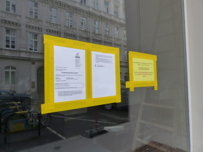 Aushang Genehmigung der Baustelleneinrichtung / Notice approval of construction site