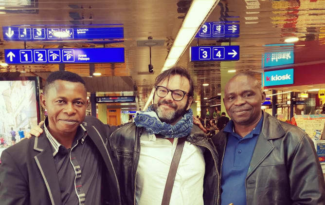 Patrick, Christian & Nestor à l'aéroport de Genève, Suisse Content