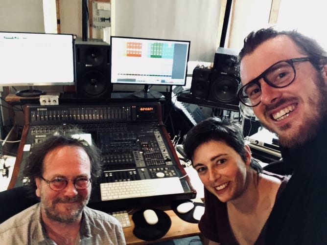 B. Amaudruz, J. Maillefer & R. Delay au studio Artefax Content