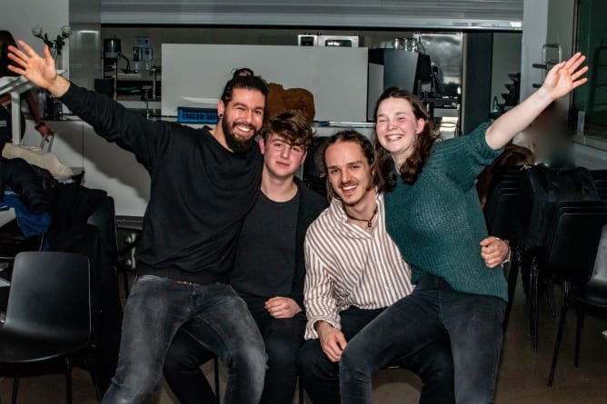 HAPPY FACES DE LA TEAM nach unserem Weihnachtskonzert ✨ Content