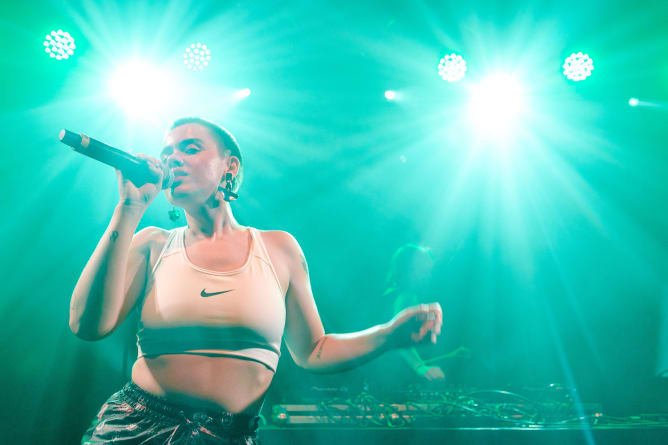 KEKE @ Waves Festival 2019 © Laura Lopocsi