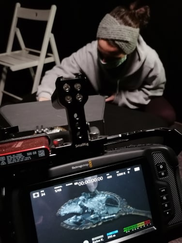 on set Content