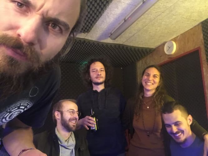 Photo, 1 sec avant la bonne... Content