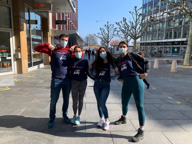 A l'image des Tuk Tuks qui parcourent la province thaïlandaise, nous avons effectué la distance d’un marathon à travers le canton de Genève Content