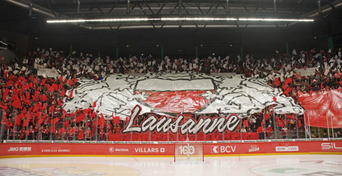 La nouvelle patinoire le 17.09.21, sans sa banderole... Content
