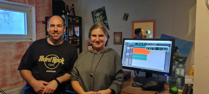 Gerald und Heidi beim homerecording setup check