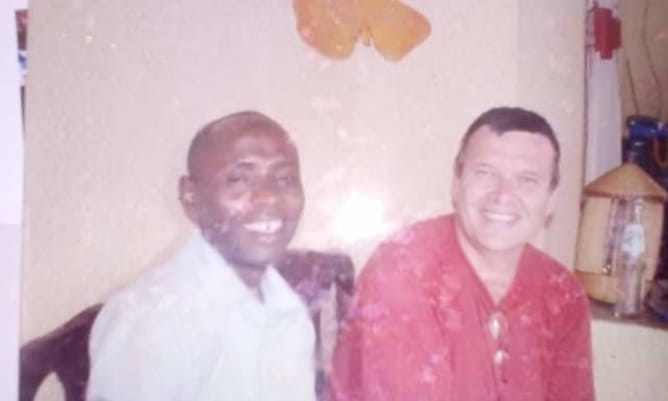 C’est en 2011 que j’ai rencontré Védaste, dans un quartier simple de Kigali