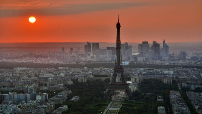 Swiss Youth in Paris