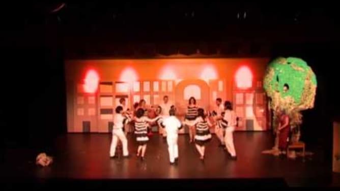 Dance2gether - clip vidéo