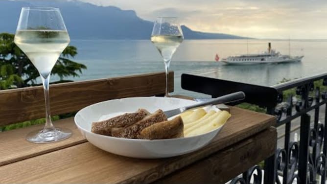 BarÀBar : la barre de ton balcon devient un bar