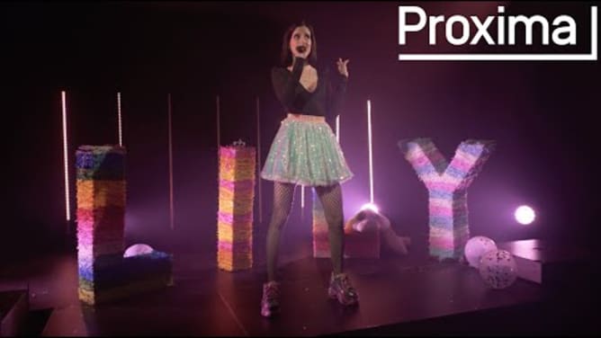 Proxima - Lily Gasc - &laquo;Cœur avec les doigts&raquo; (Live - 21.04.22)