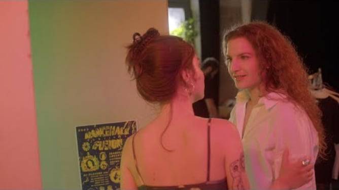 Crowdfunding l Womance