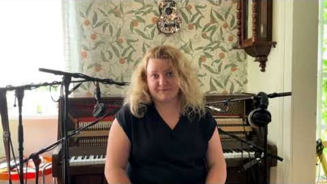 Something about christmas - ANNILA Collective (wemakeit-crowdfunding)