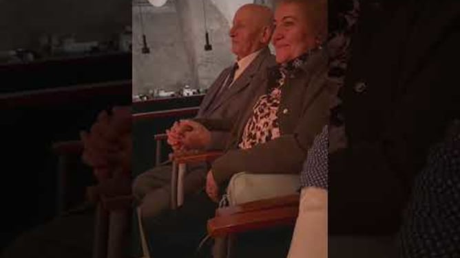 Sayit an der Premiere seines vertonten Werks