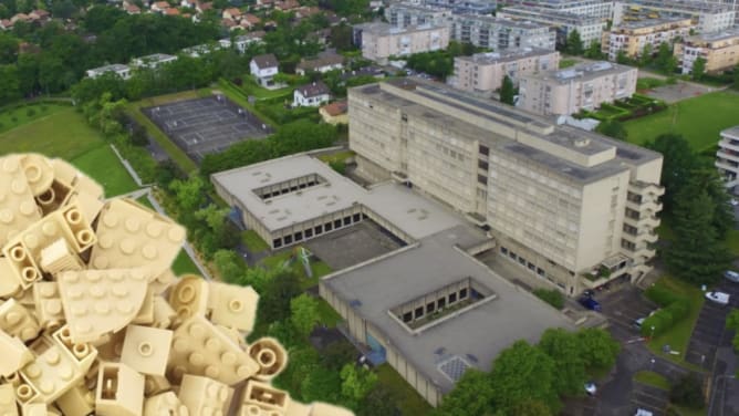 Collège de Saussure in LEGO