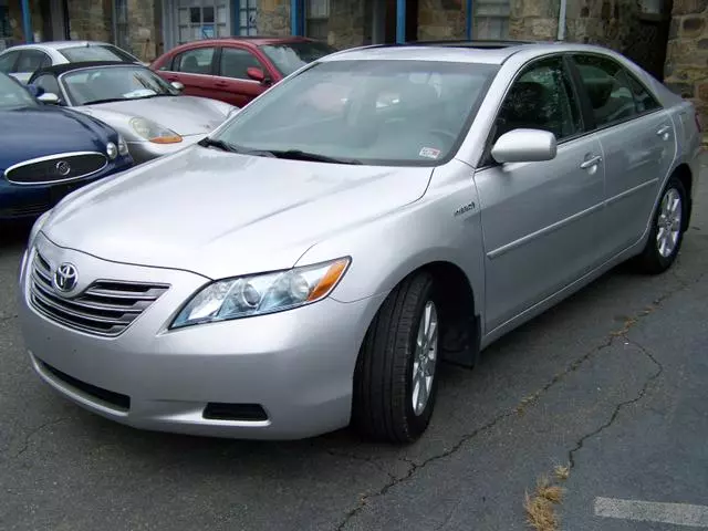 Toyota Camry Hybrid