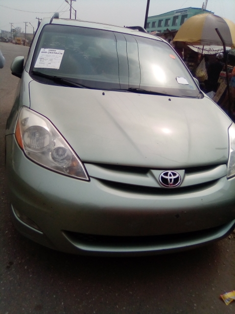 Toyota Sienna