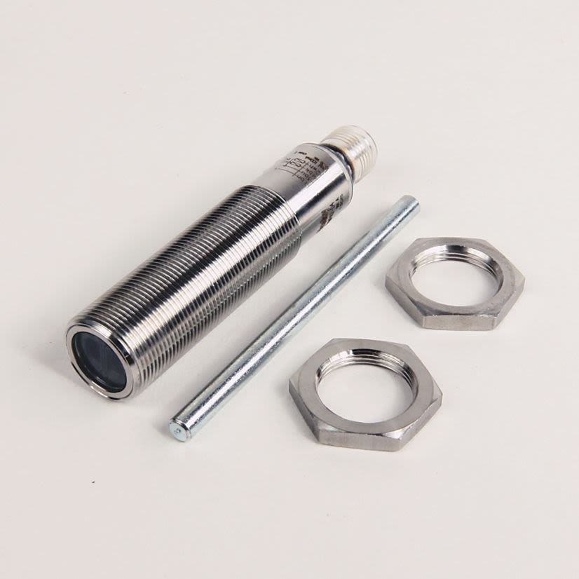 A-B Rockwell  42CST-D1MPA2-D4 Cylindrical Style PhotoElectric Sensor