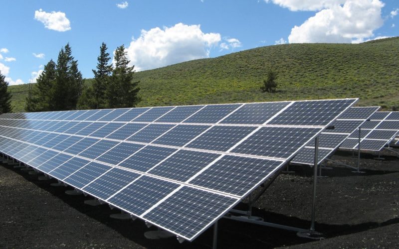 solar-panel-array-power-sun-electricity-159397-800x500
