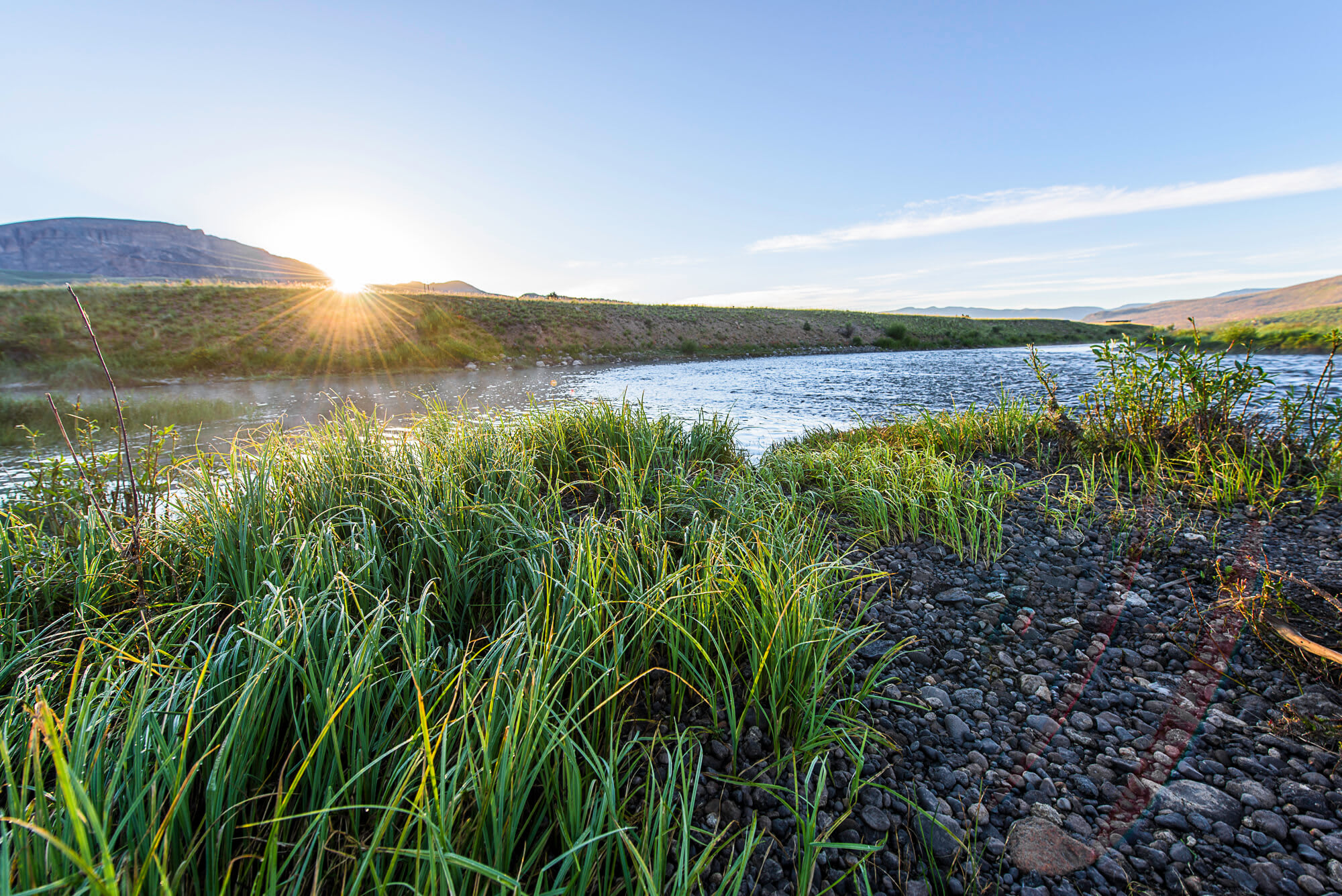 Since 2016, WRC has been working along Colorado’s upper Rio Grande to conserve fish and wildlife habitat and improve recreational access in the San Luis Valley. We recently created much-needed public river access along this stretch of the Rio Grande, near the town of Creede.