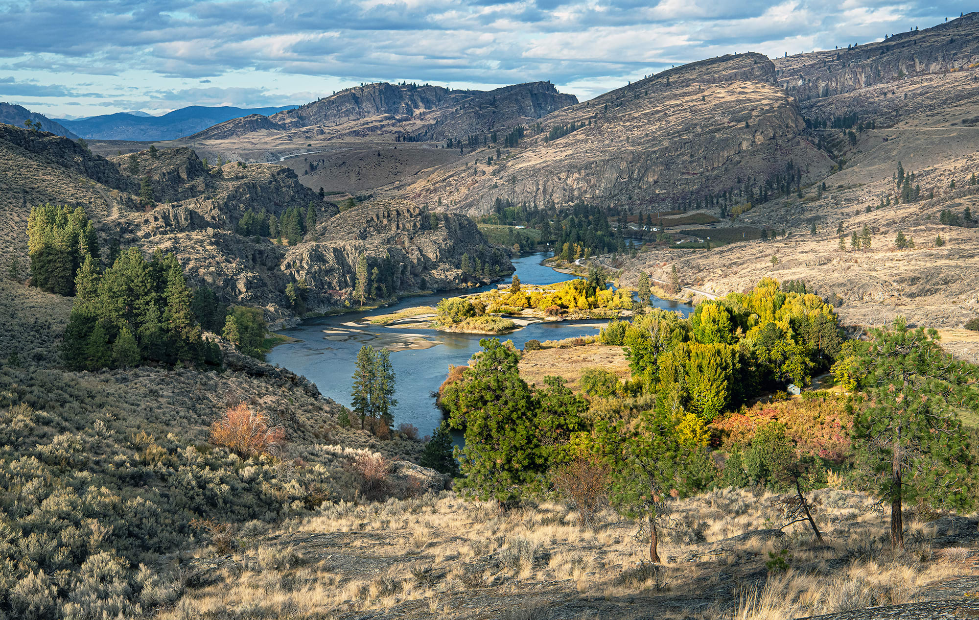 McLoughlin Falls Ranch on the Okanogan River