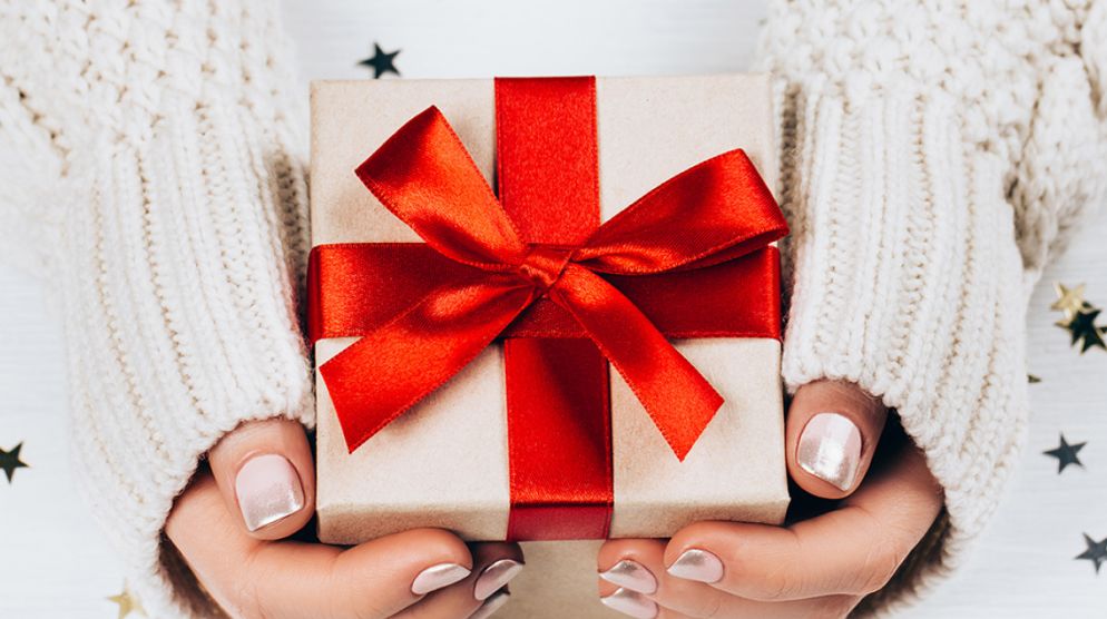 COMPLIMENTARY GIFT WRAP WITH PURCHASE COMPLIMENTARY GIFT WRAP WITH PURCHASE