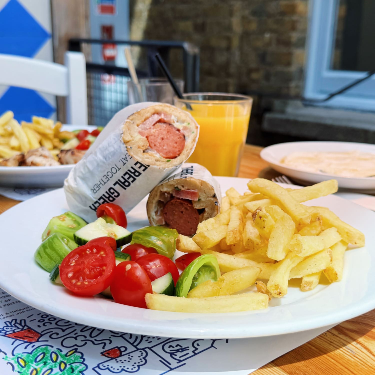 Kids Eat Free on Sunday!