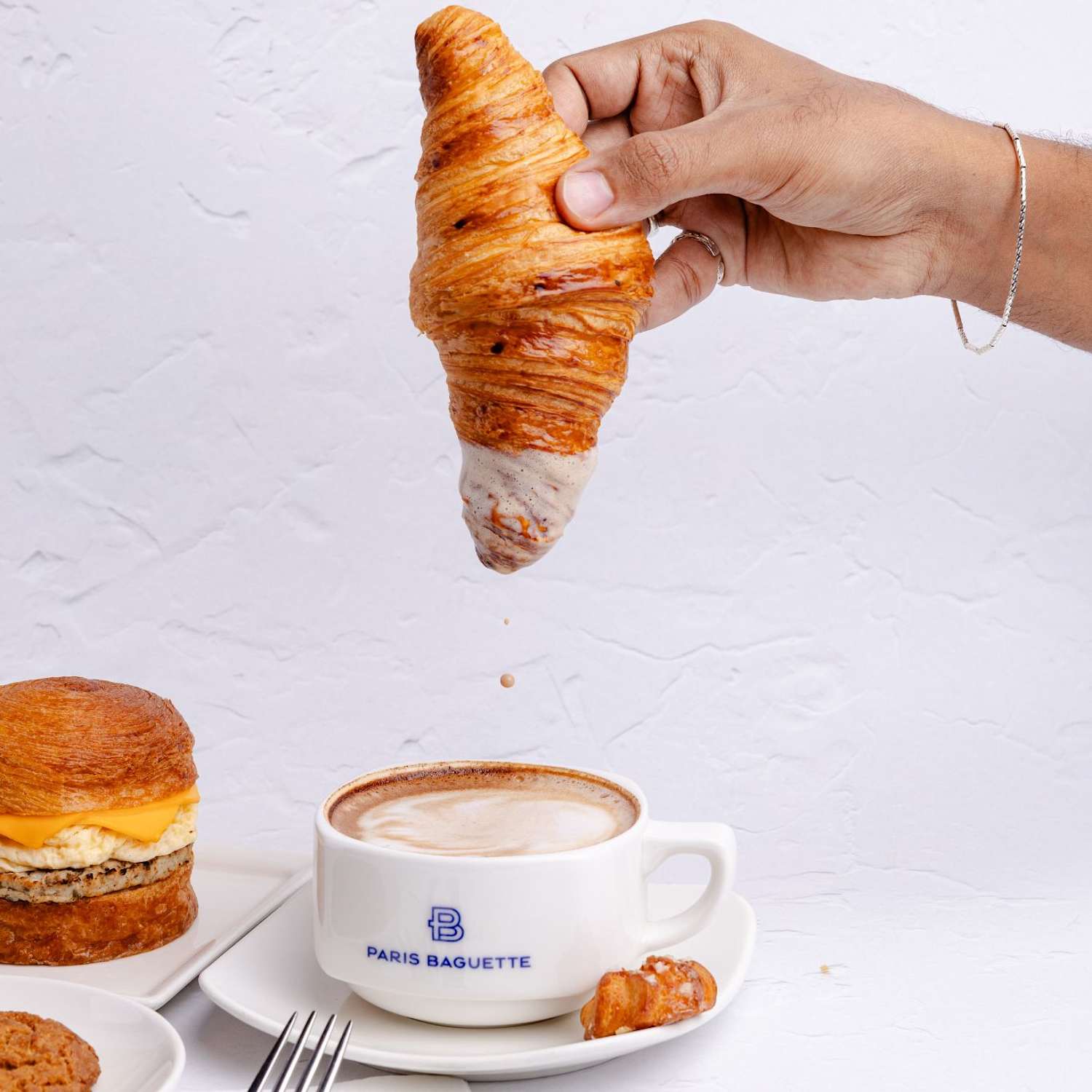1 Coffee + 1 Pastry £5