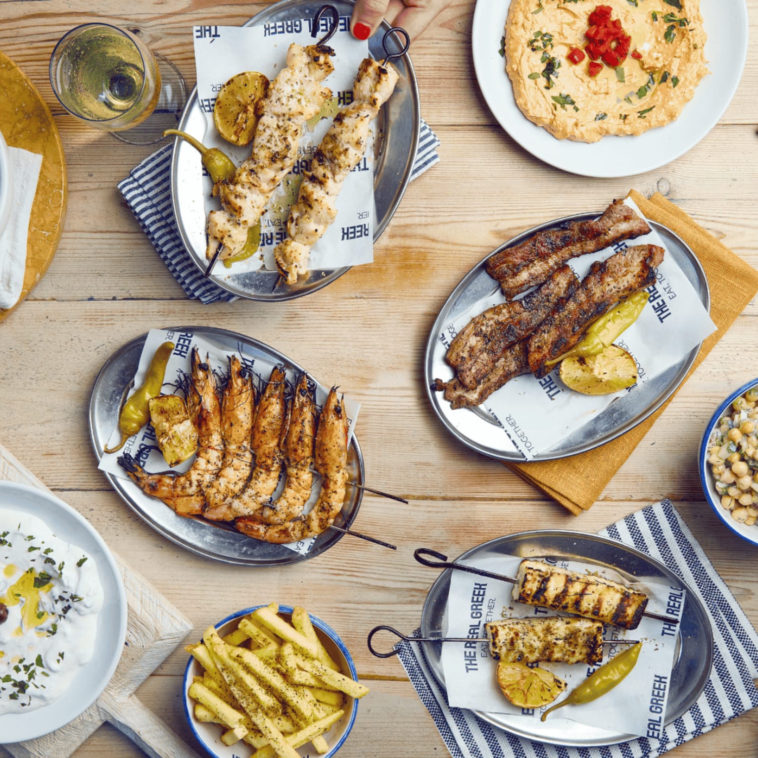 Students 25% off main menu food