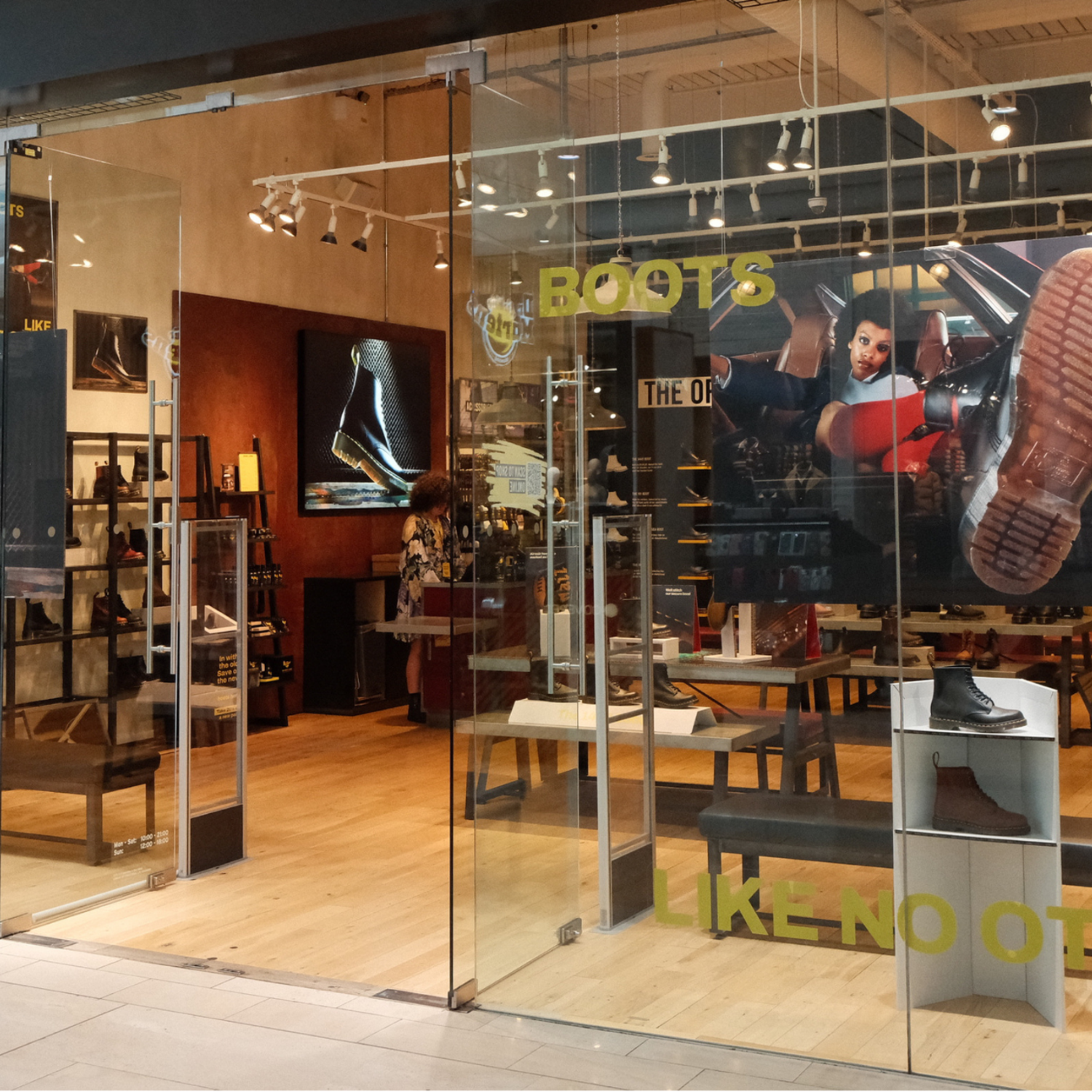 Sports Direct Trainer Shops Westfield Puma Westfield Stratford 2025