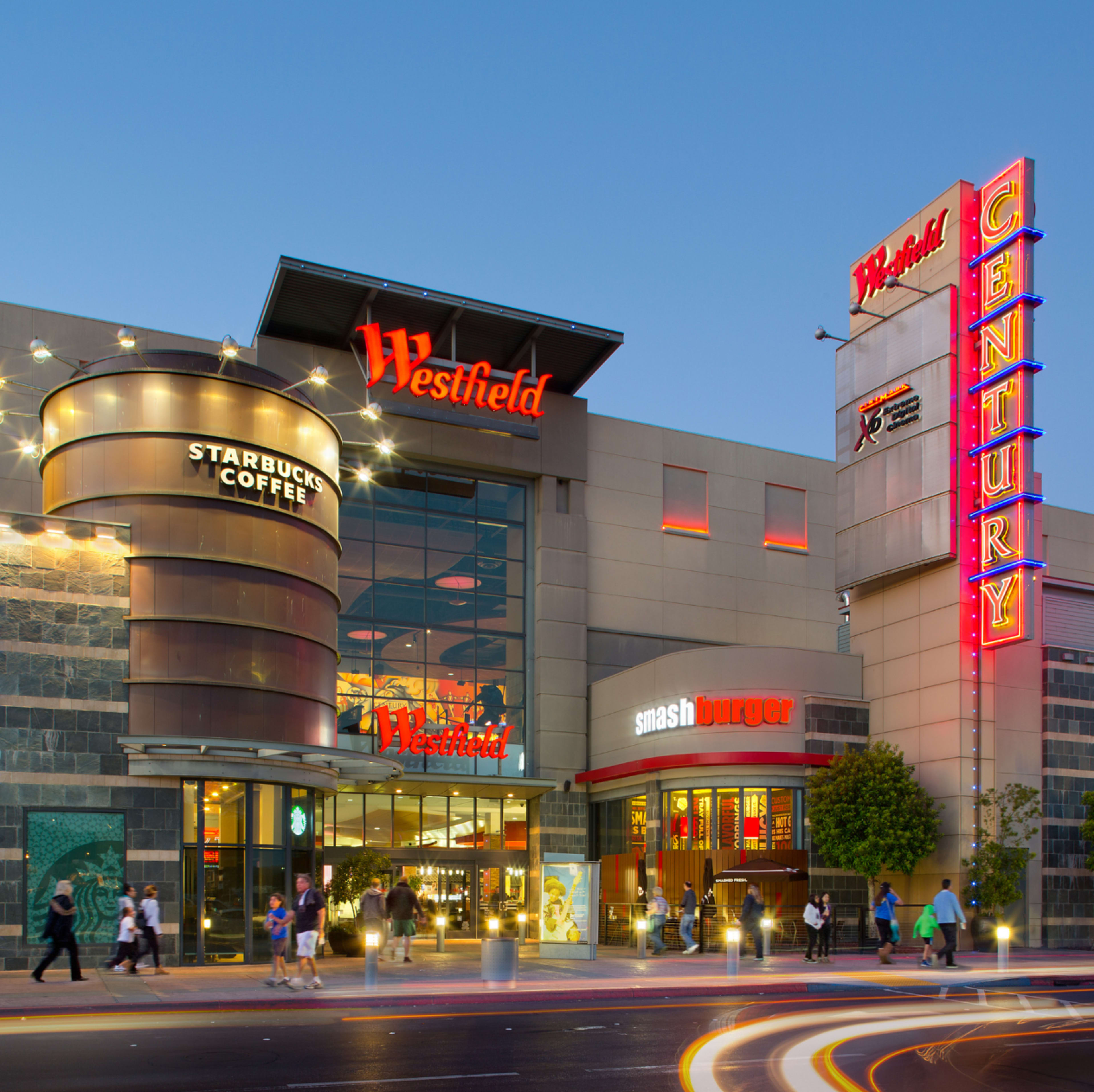 Exterior of Westfield Oakridge Shopping center