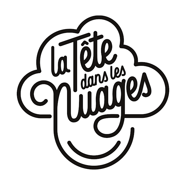 LA TÊTE DANS LES NUAGES