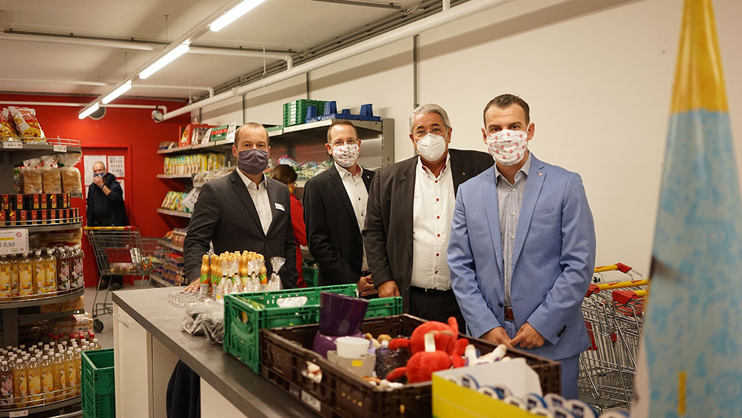 Sozialmarkt: Einjähriges Jubiläum im Donau Zentrum Sozialmarkt: Einjähriges Jubiläum im Donau Zentrum