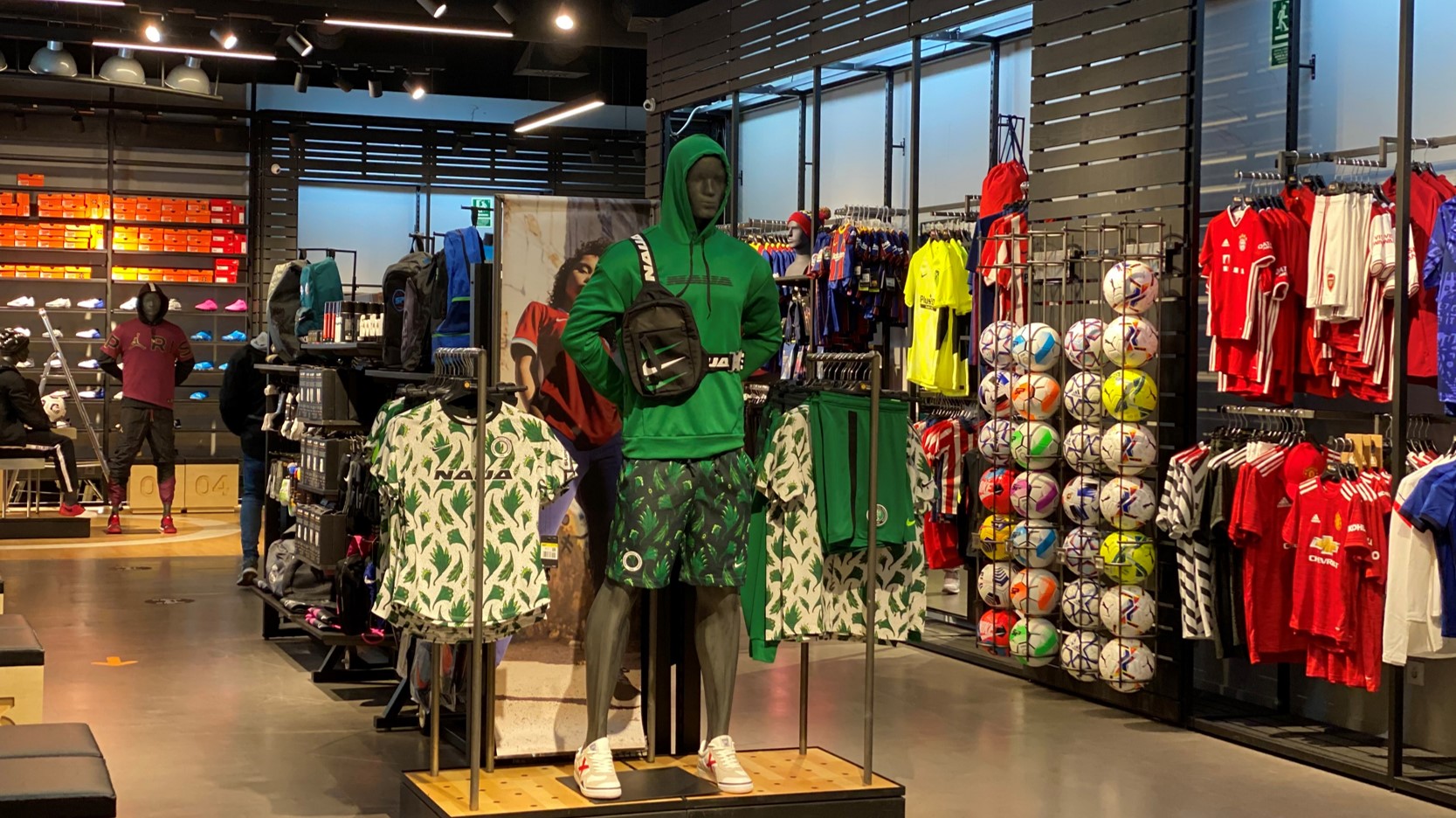 Futbol Emotion, la nueva tienda en Splau Futbol Emotion, la nueva tienda en Splau