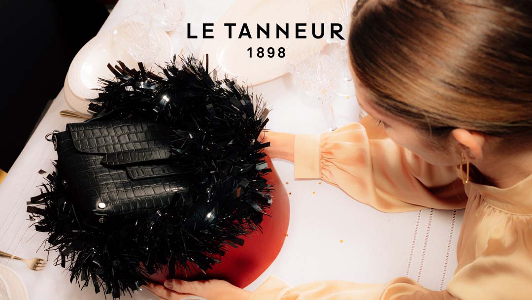 UN CADEAU OFFERT UN CADEAU OFFERT