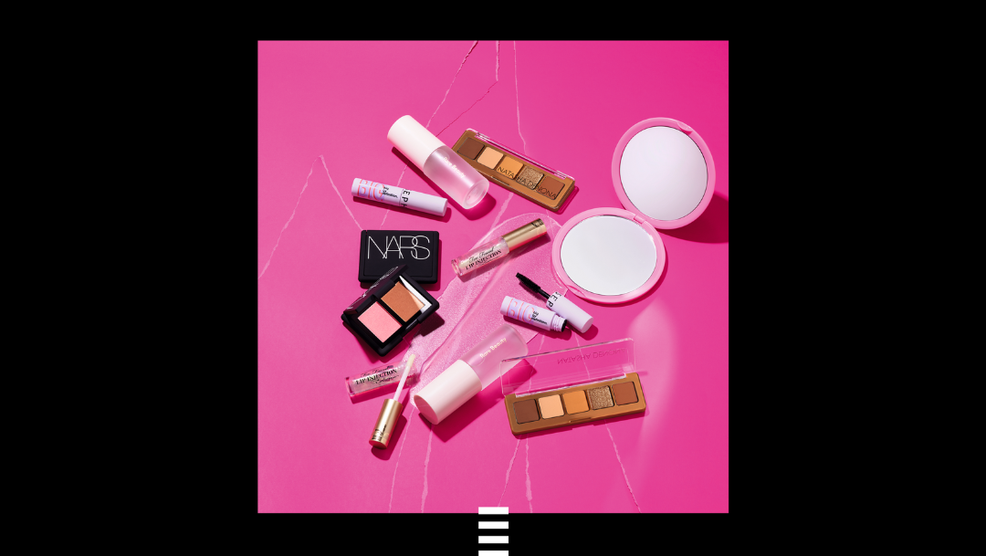 Testez les possibilités infinies du maquillage ! Testez les possibilités infinies du maquillage !